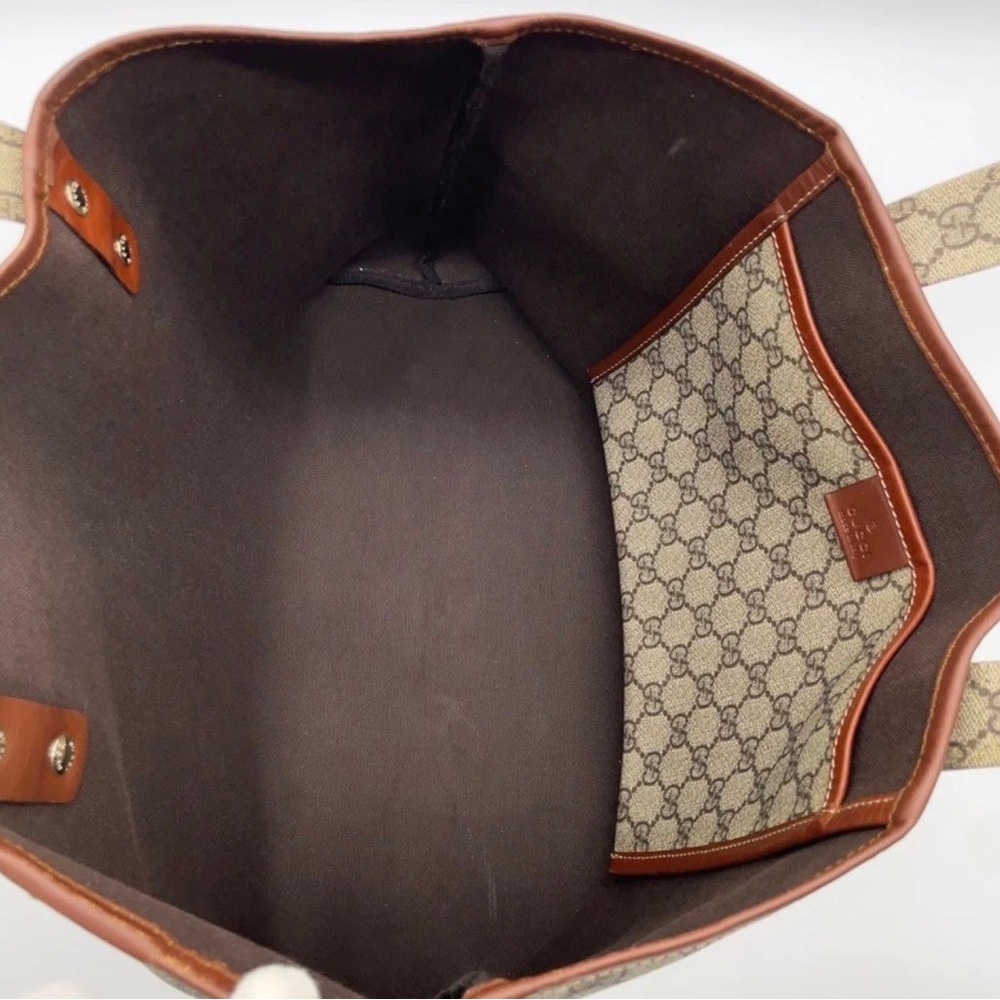 Gucci Beige and Brown Signature Tote - Picture 3 of 16